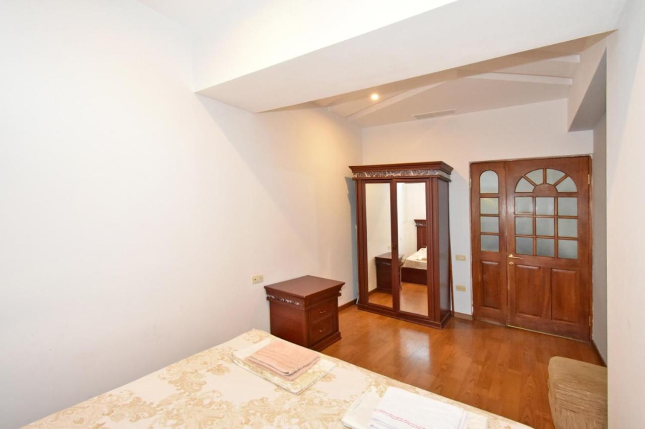 Armenak apartments N20 Jerevan Buitenkant foto